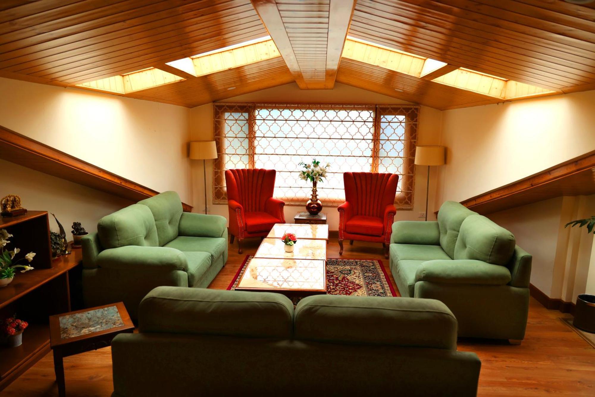 The Retreat Mashobra, Shimla Hotel Exterior photo